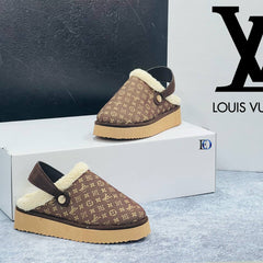 Lv sandal style slippers