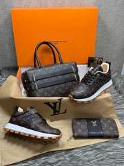 Shoe bag set with LV logo on the side