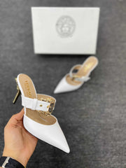 new season pointed heel shoes