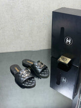 channal new season slippers