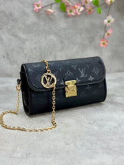LV Pochette Camille