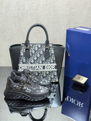 New shoe bag set with Christian D pattern