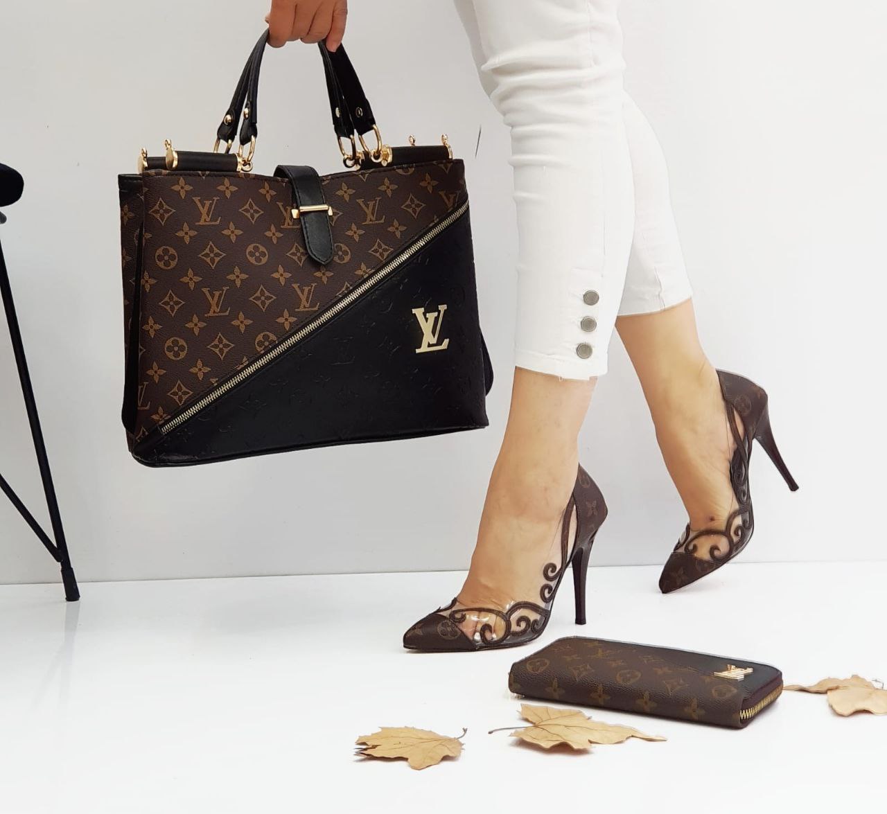 LV Transparent heeled shoes bag set