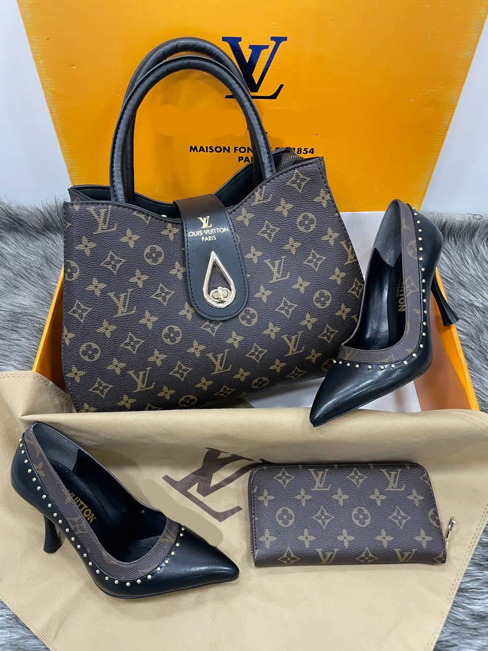 New season LV high heels nice bag sets