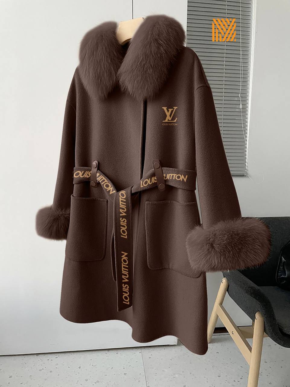 Fur detailed Cachet coat