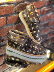 LV patterned lace-up women's shoes