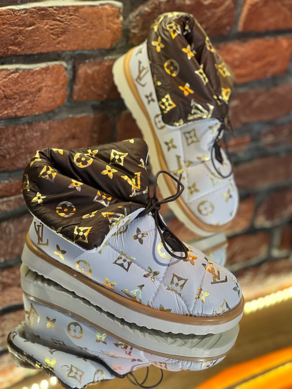 LV patterned lace-up women's shoes