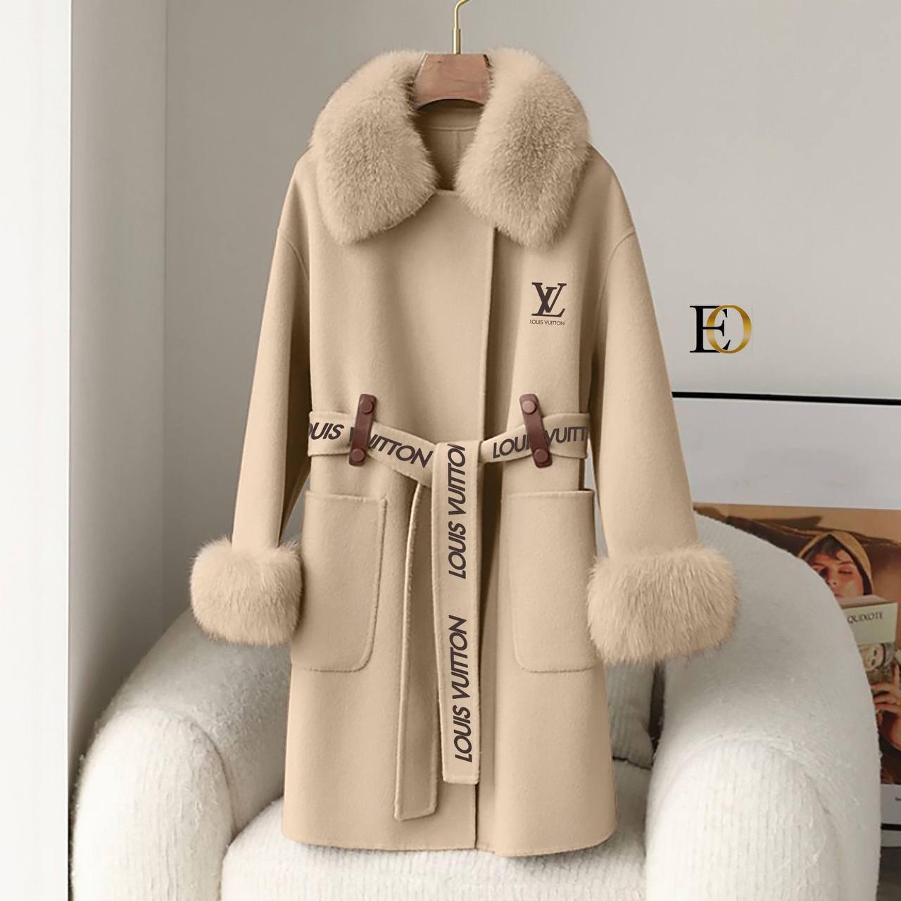 Fur detailed Cachet coat