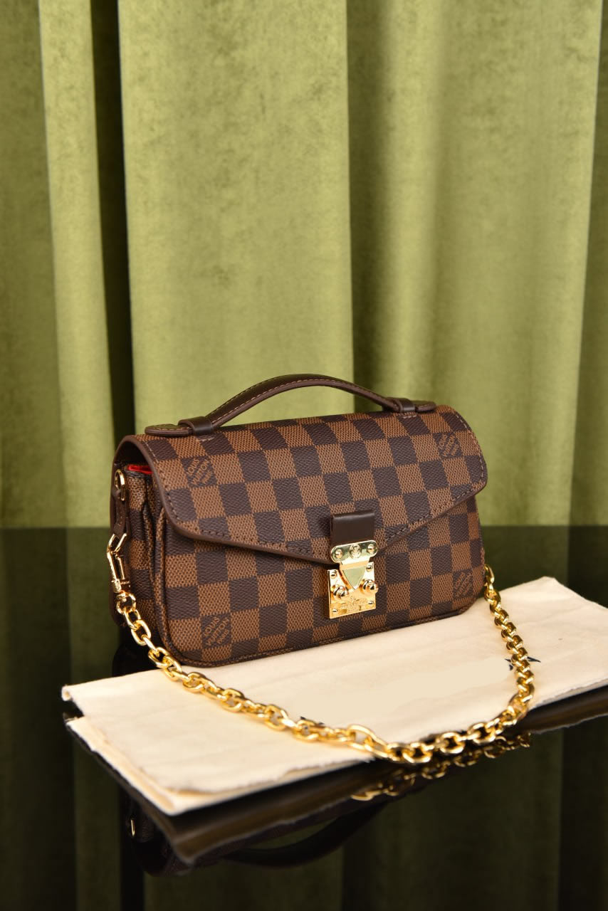 LV Pochette Metis East