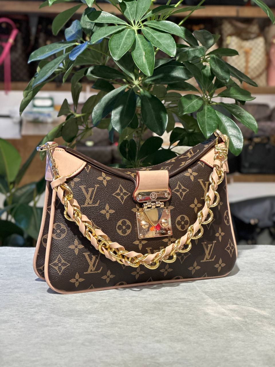 LV TWINNY BAG