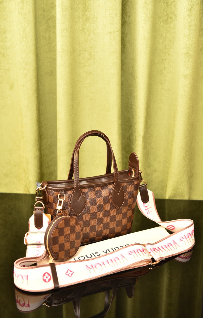 LV Neverfull BB