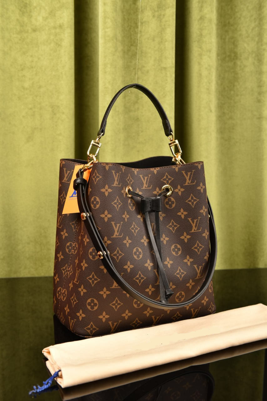 LV sachet style bag 2