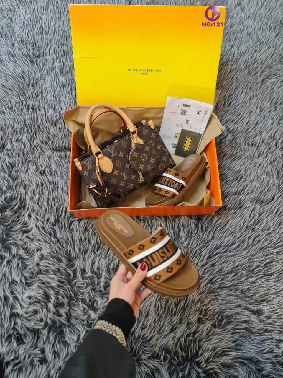 LV slipper bag set