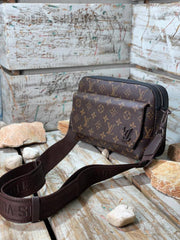 New lv men's shoulder bag