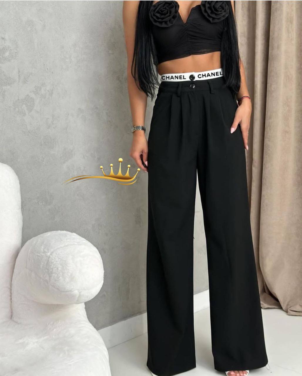 Lightweight loose style trousers