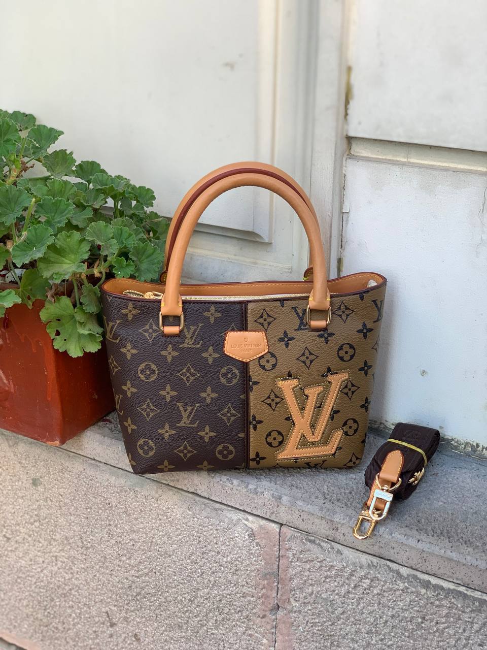 LV regular handbags