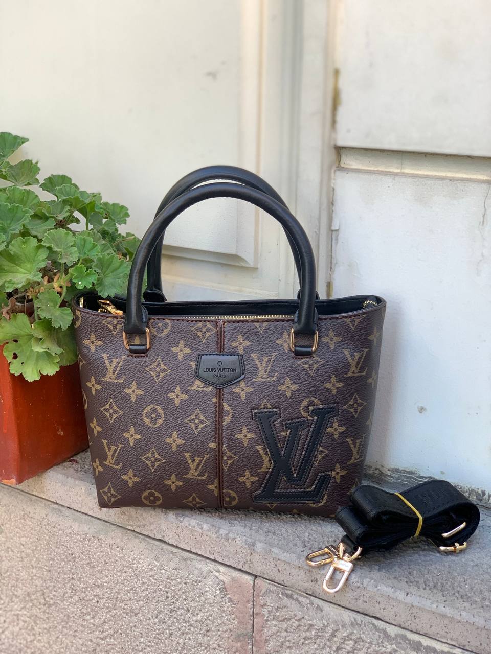 LV regular handbags