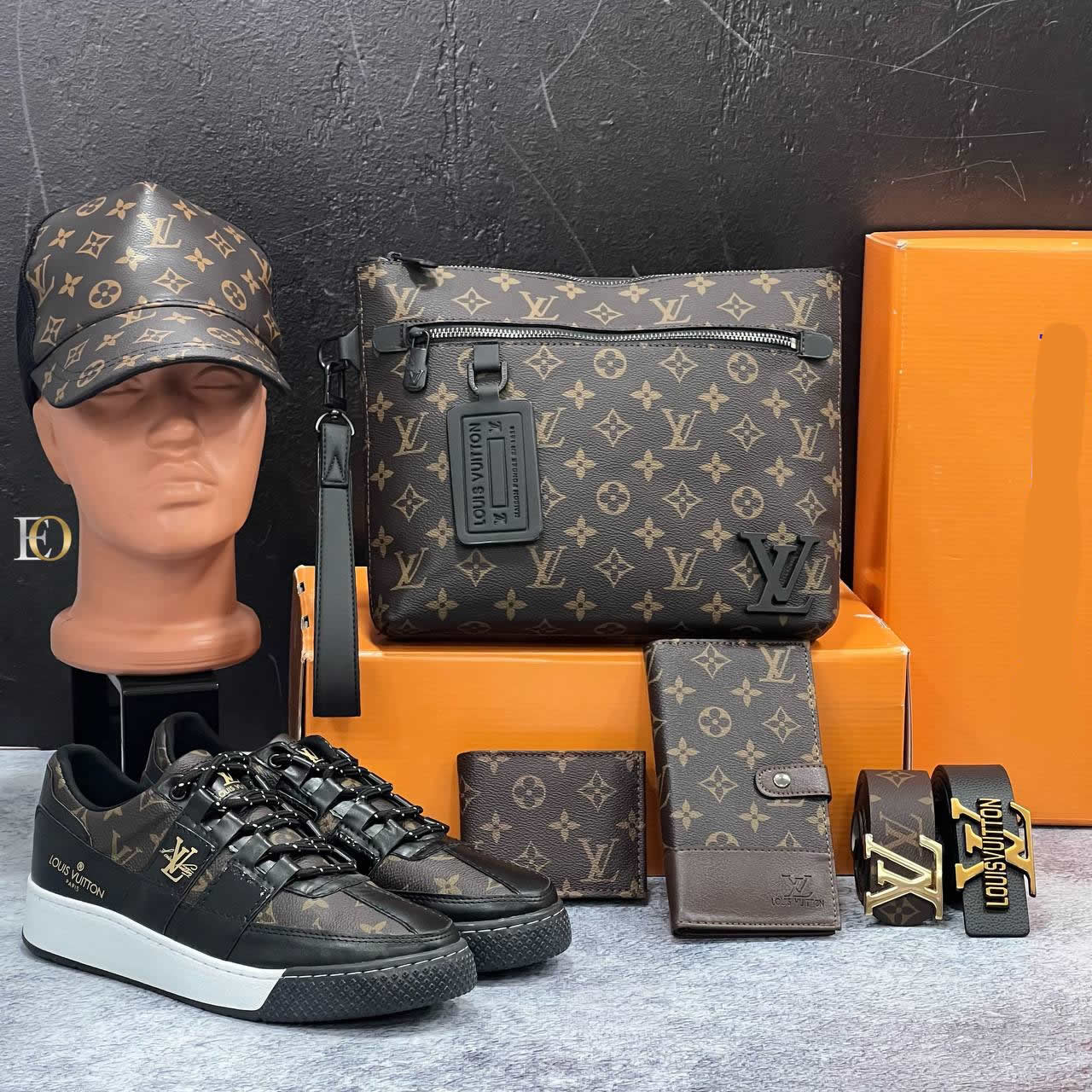 LV men's shoes bag whole set