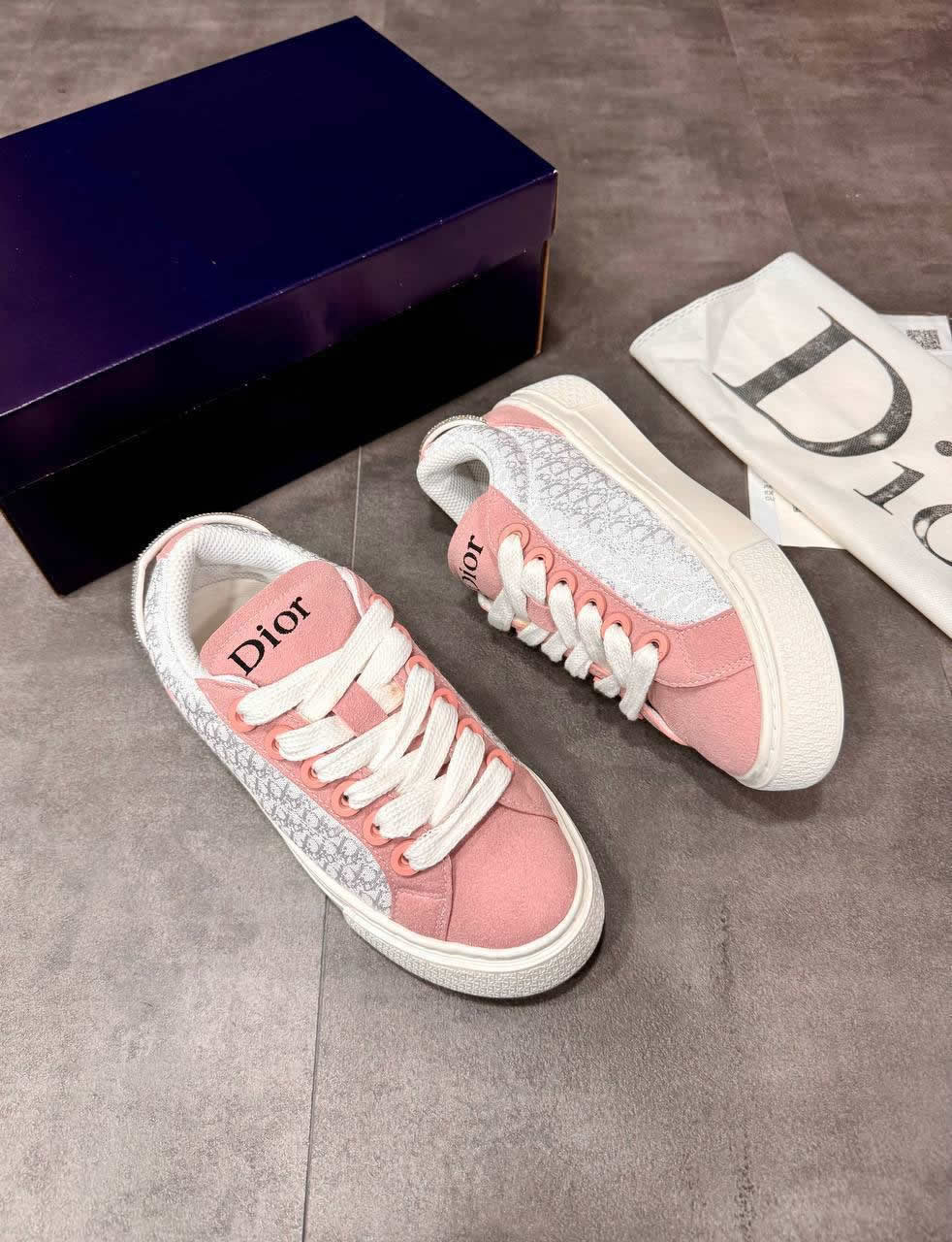 CD latest a quality shoes