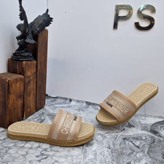 CD new slippers