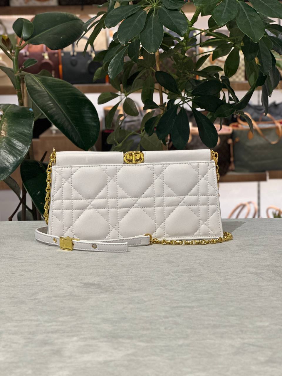 CD CARO COLLE CLUTCH BAG