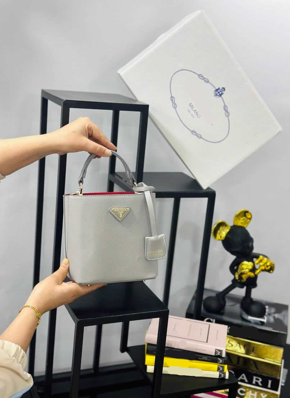 prad bucket model bag