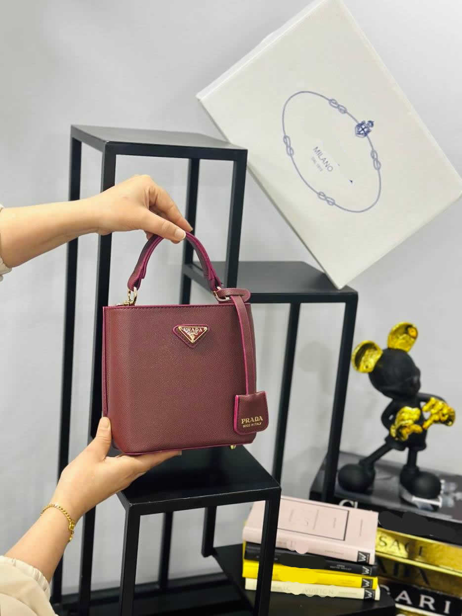 prad bucket model bag
