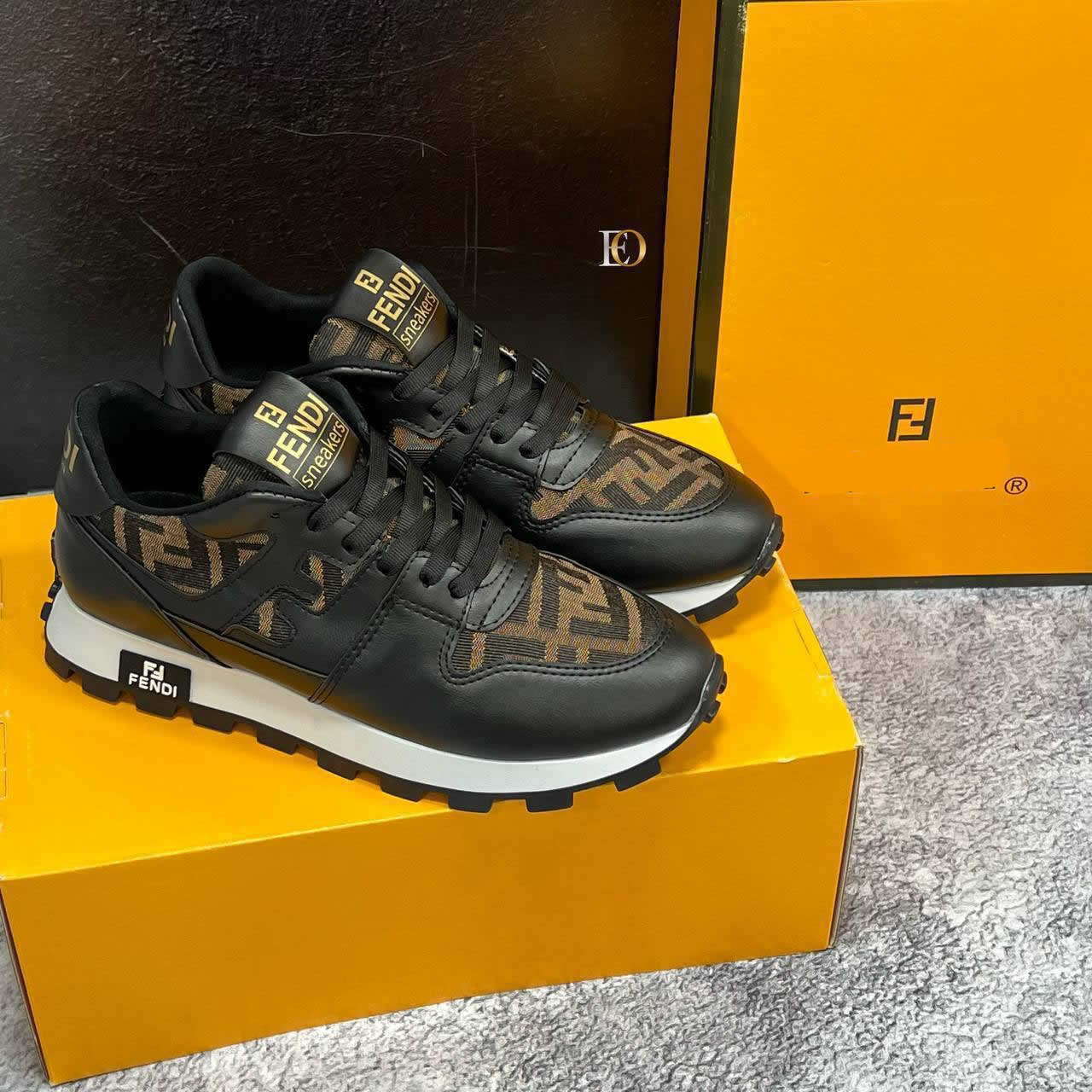 New season newest men's shoes