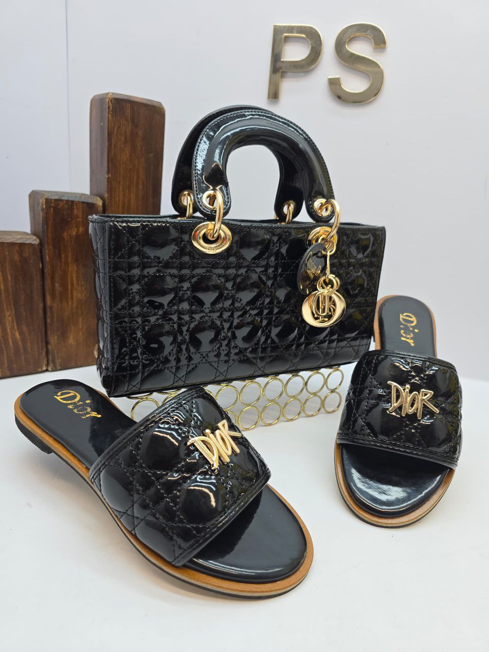 New season Christian D slippers bag set