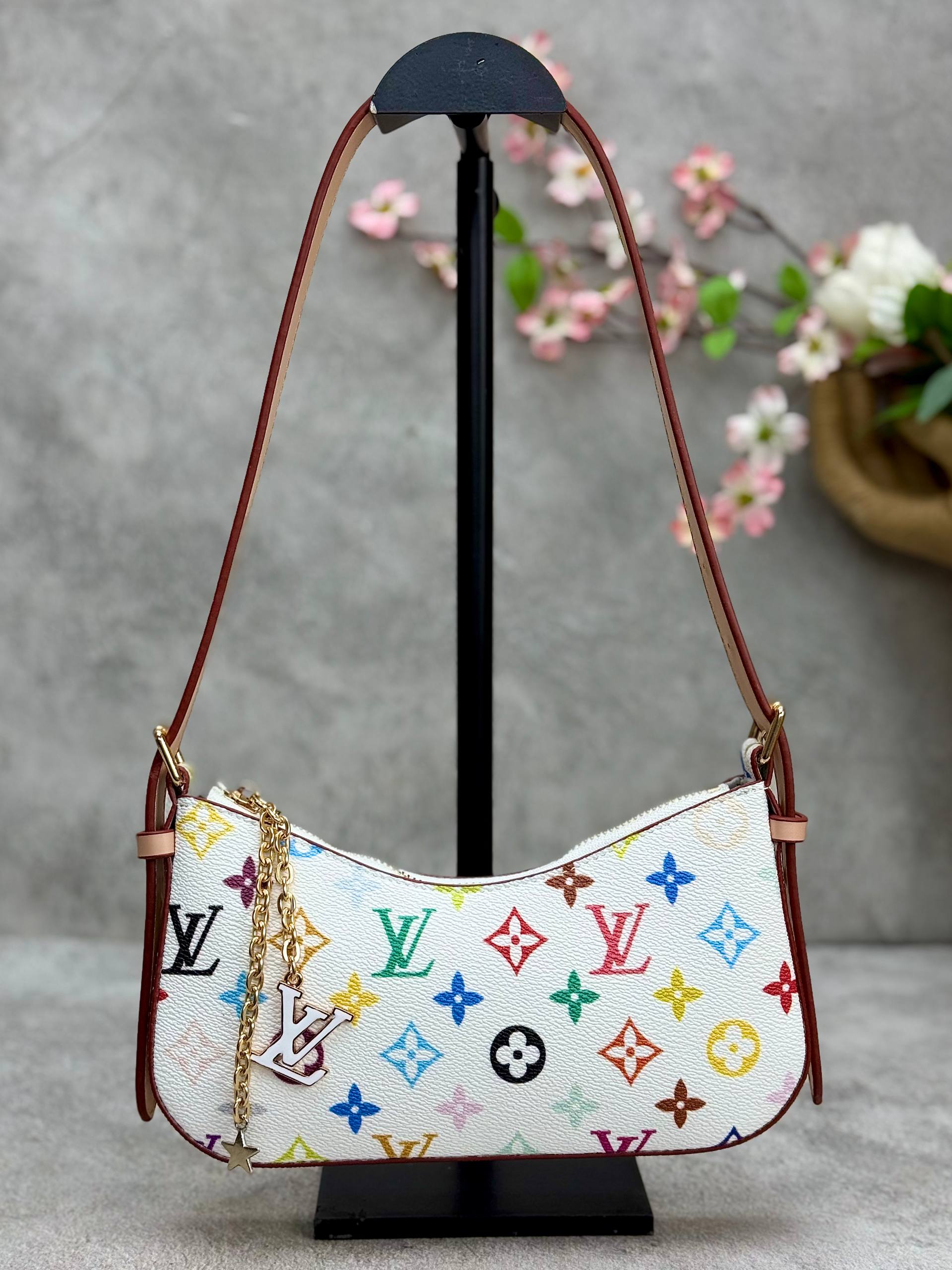 Pochette LV Bloom