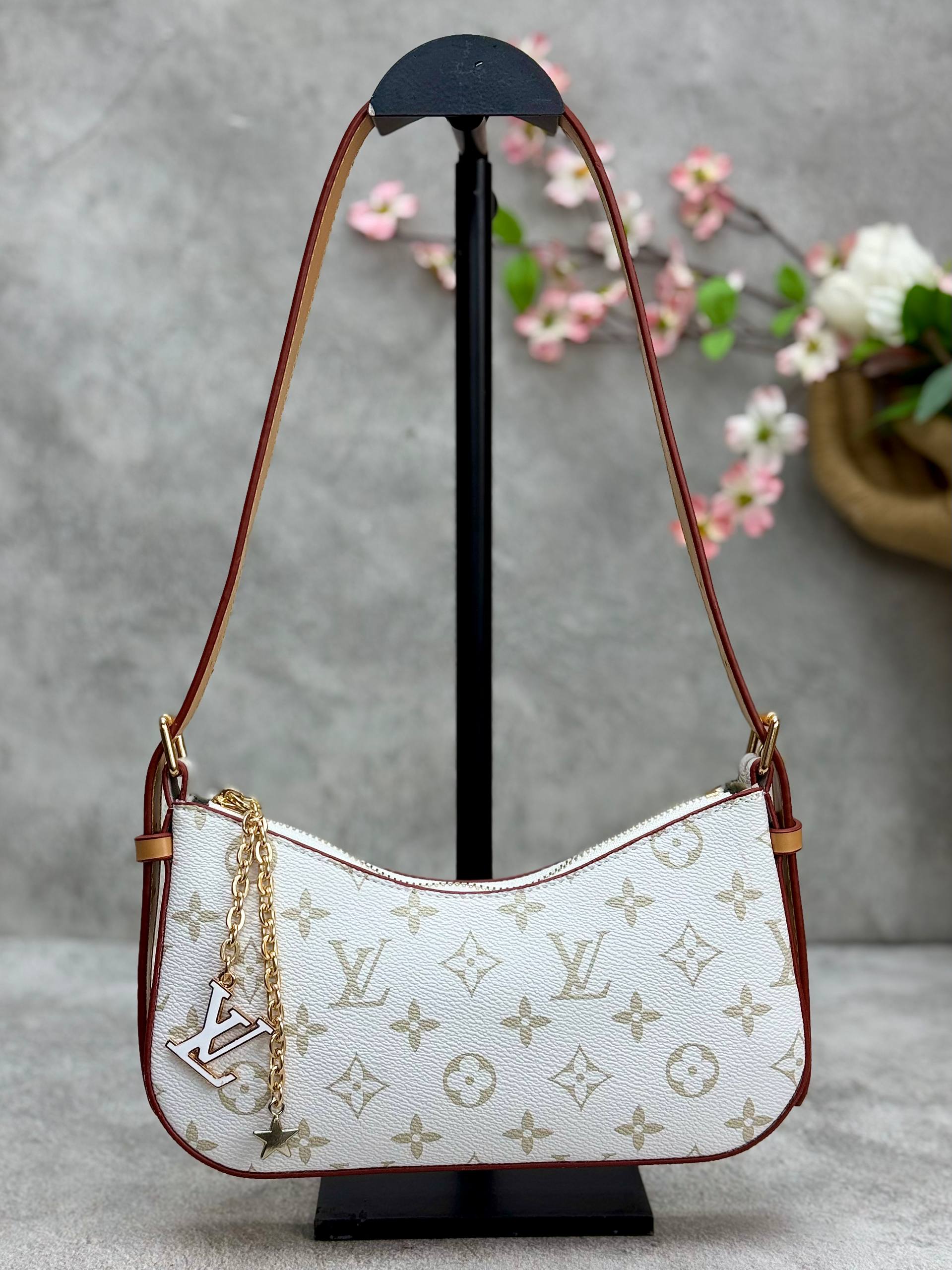 Pochette LV Bloom