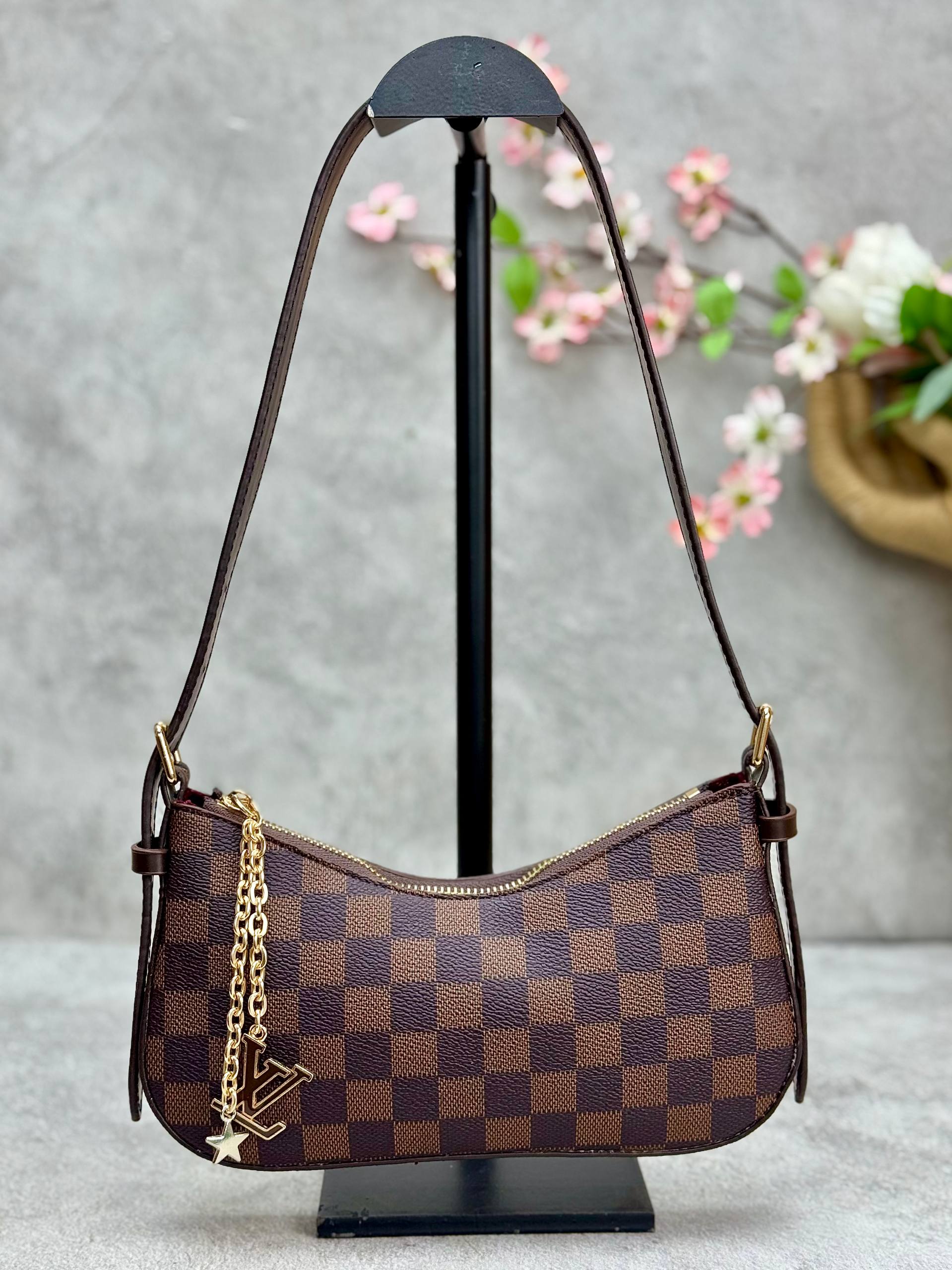 Pochette LV Bloom