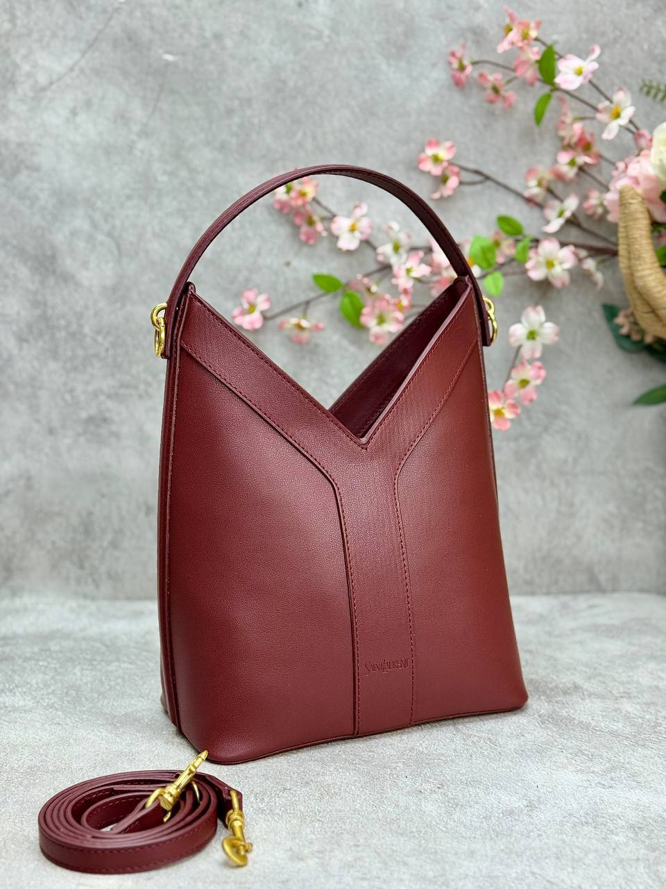 YSL Y TOP-HANDLE BUCKET
