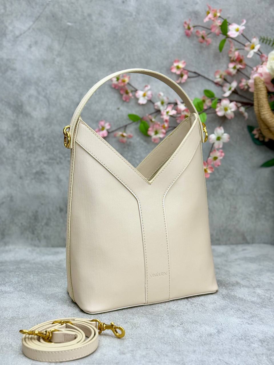 YSL Y TOP-HANDLE BUCKET