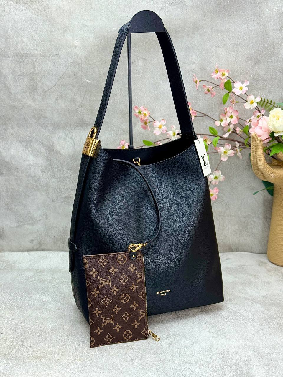 LV Low Key hobo MM