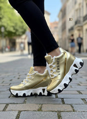 high-soled women's sports shoes