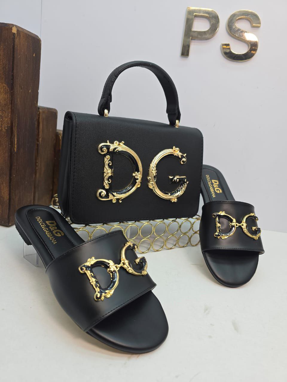 D G women's slippers and shoes set