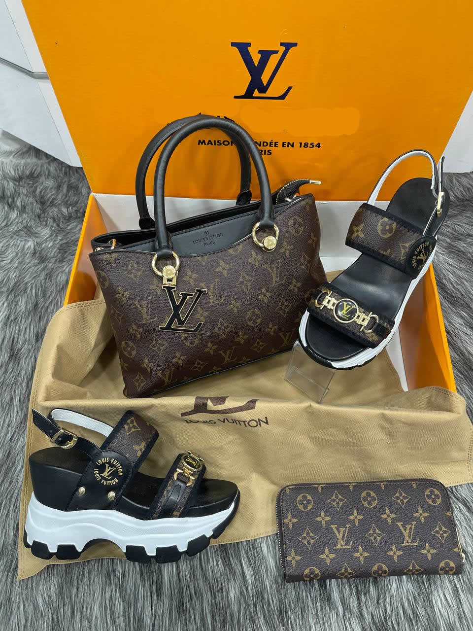 Just LV Bag Models And Wallet