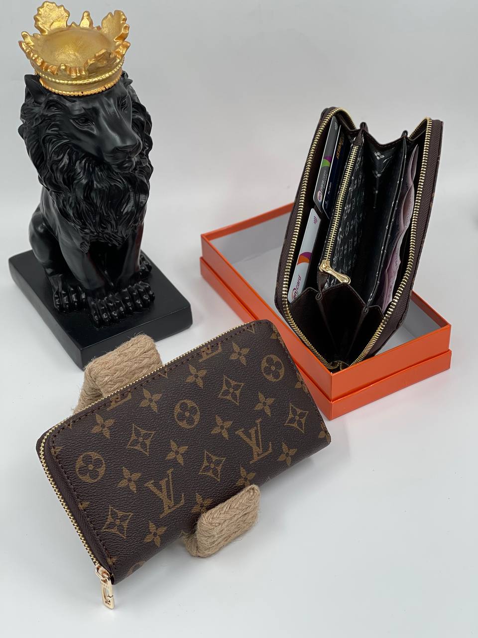 New season LV wallets