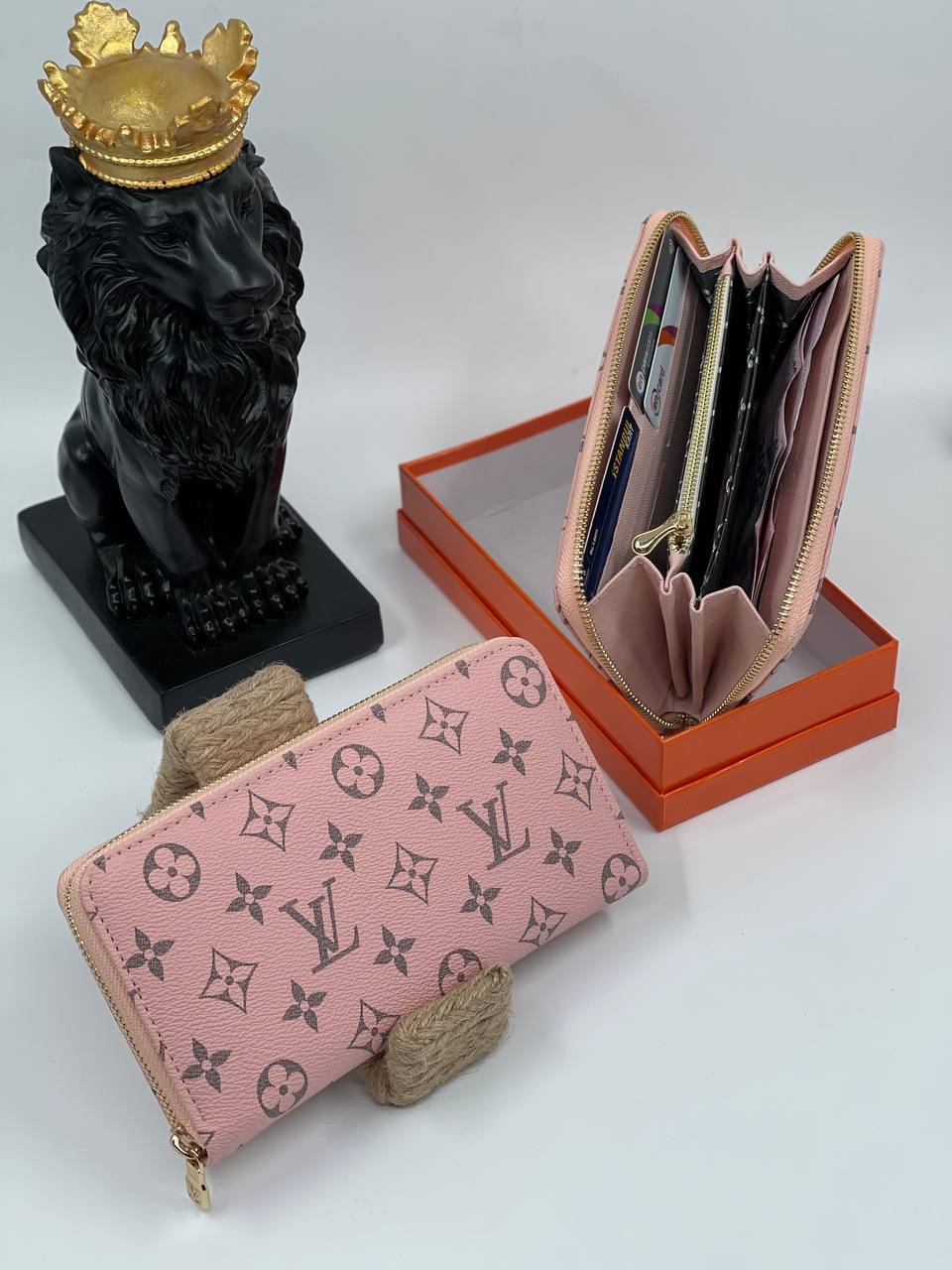 New season LV wallets