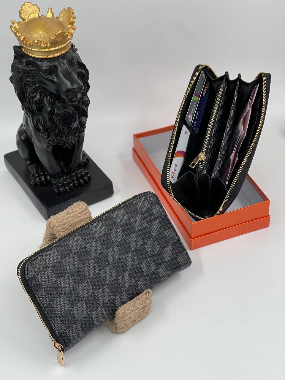 New season LV wallets