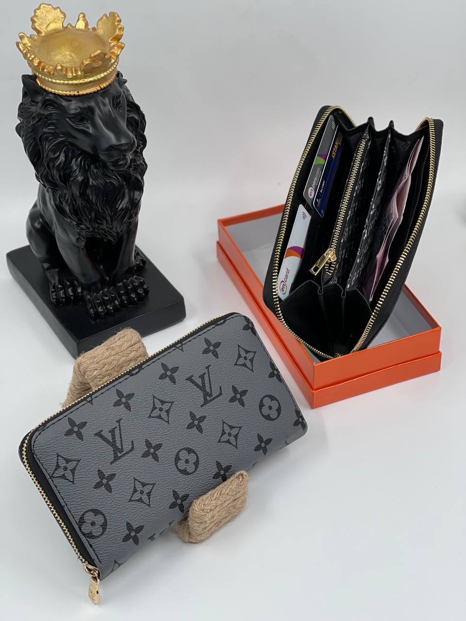 New season LV wallets