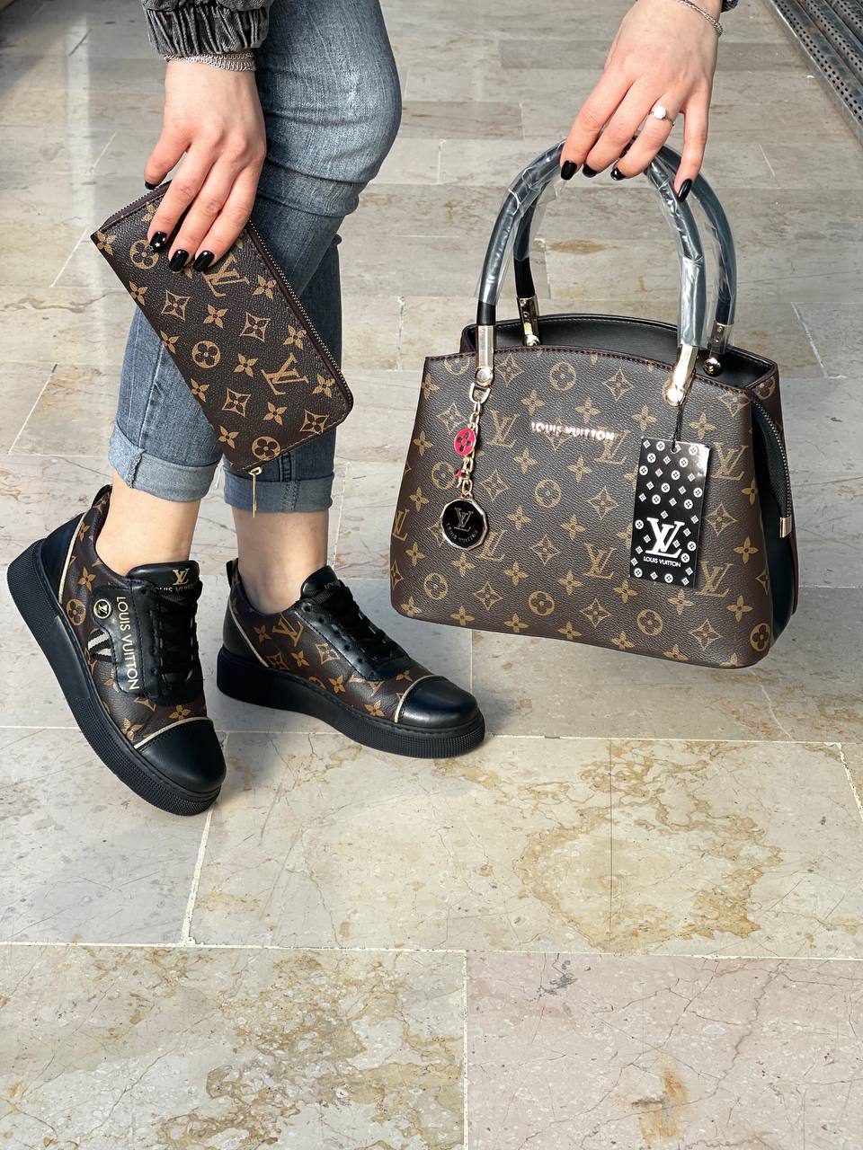 Only LV bag models