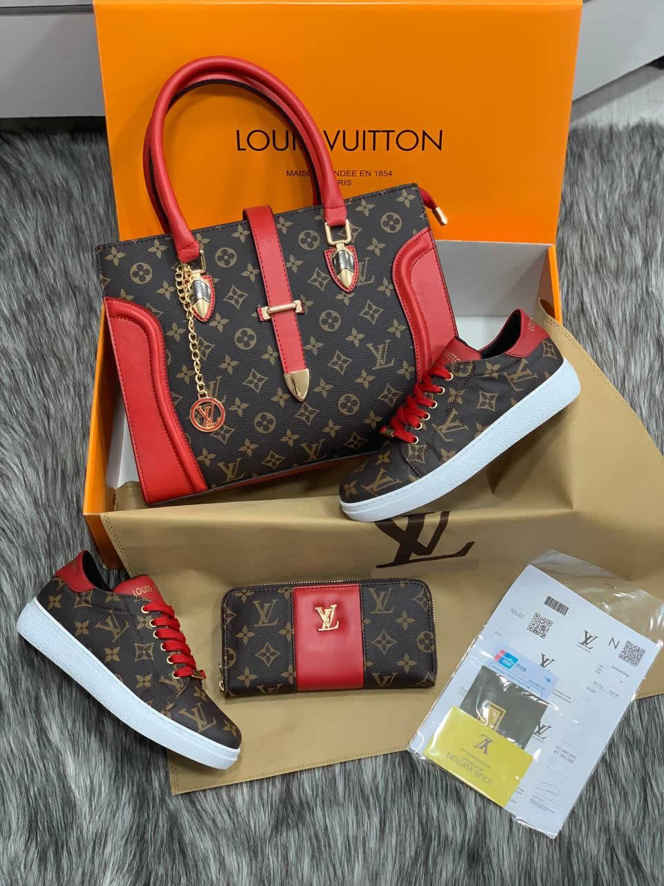 LV oversized bag