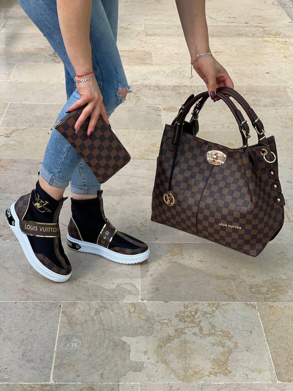 Only LV bag models