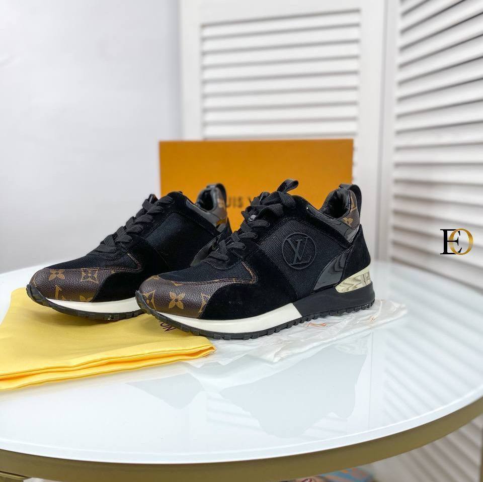 LV men's sneakers with soles