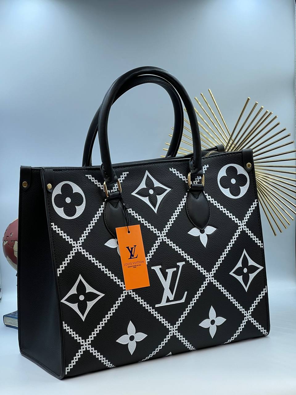 LV ONTHEGO MODEL