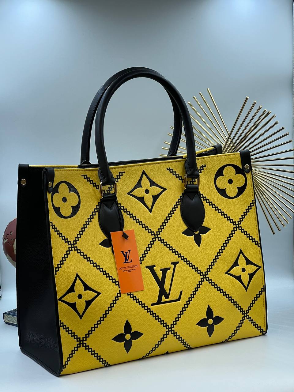 LV ONTHEGO MODEL