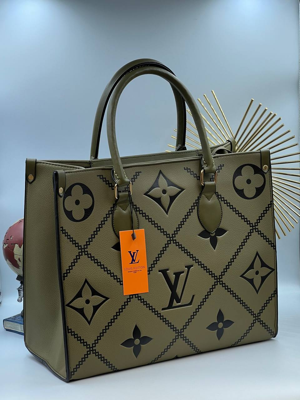 LV ONTHEGO MODEL