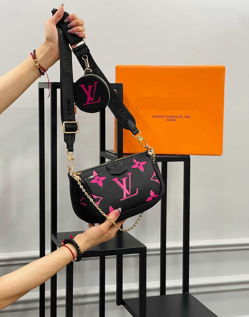 LV MULTİ POCHETTE BİCOLOR